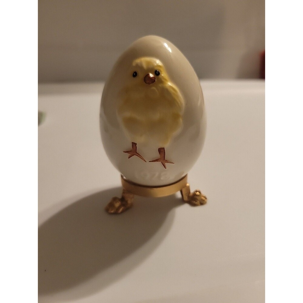 Goebel Easter Egg/Chick With Gold Pedestal Collector West Germany Vintage 1978